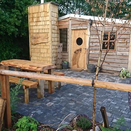 Charming 2-Bed Cabin In سوتون كولدفيلد المظهر الخارجي الصورة
