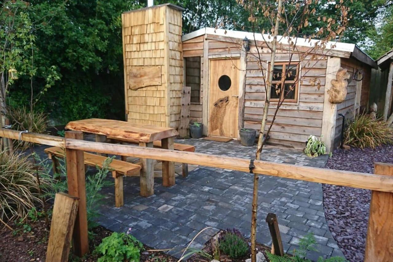 Charming 2-Bed Cabin In سوتون كولدفيلد المظهر الخارجي الصورة