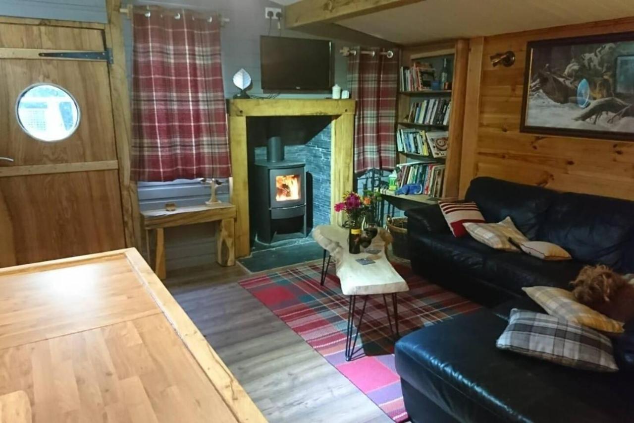 Charming 2-Bed Cabin In سوتون كولدفيلد المظهر الخارجي الصورة